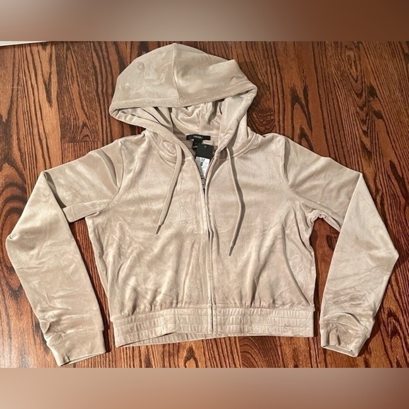 37 - Urban Planet Velour Crop Zip Hoodie - Picture 4 of 4